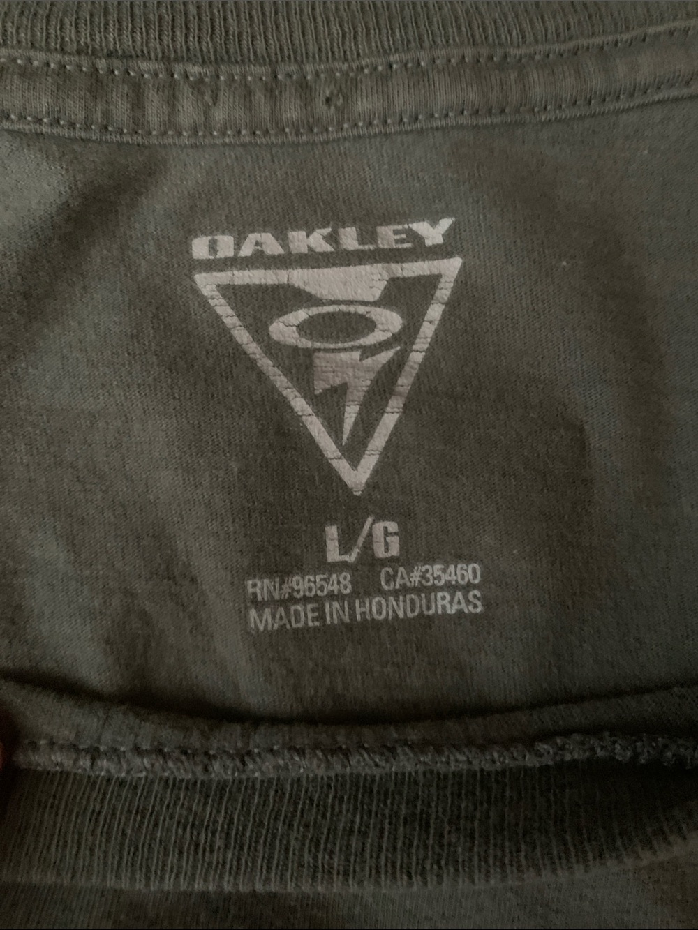 Oakley Mens T-shirt - Picture 2 of 6